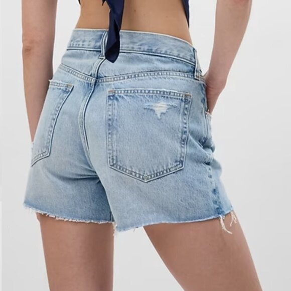 Gap 4" Low Rise Stride Denim Shorts Light Wash - Picture 2 of 5